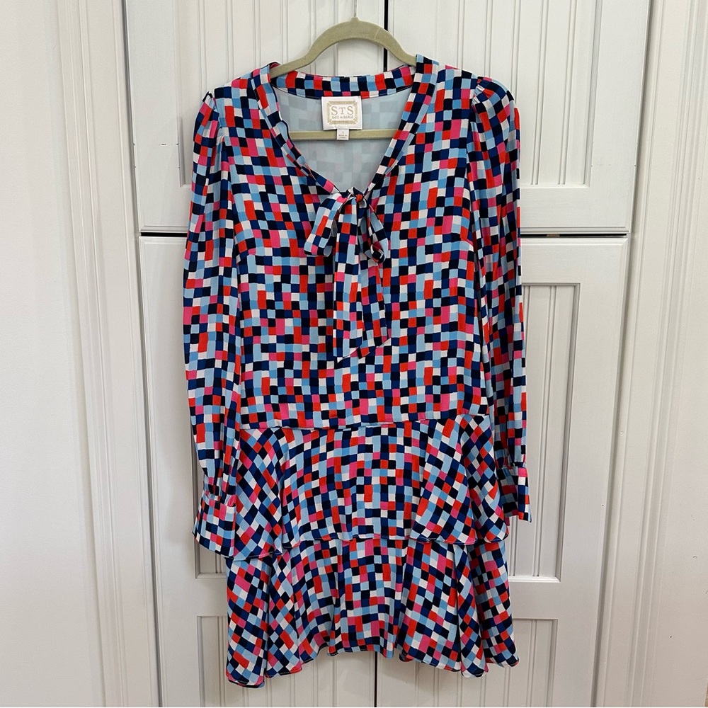 Sail to Sable Geometric Print Ruffle Hem Dress in Size S